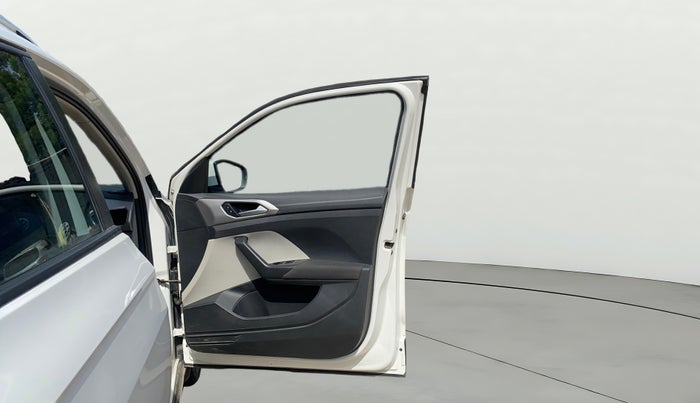 2022 Volkswagen TAIGUN HIGHLINE 1.0 TSI MT, Petrol, Manual, 71,467 km, RHS Front Door