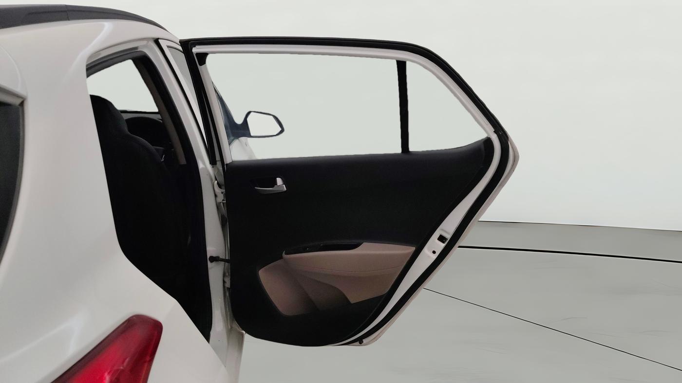 2019 Hyundai Grand i10 SPORTZ AT 1.2 KAPPA VTVT, Petrol, Automatic, 18,810 km, RHS Rear Door