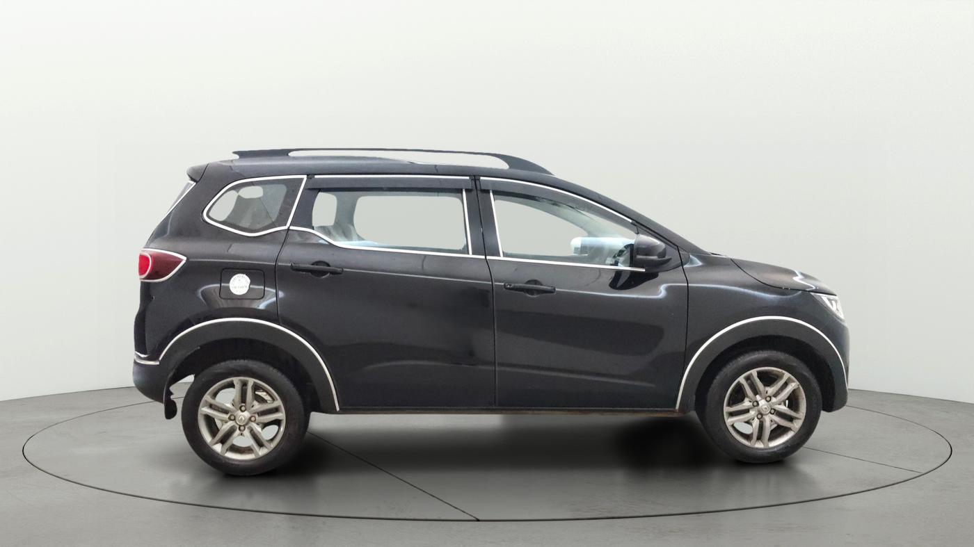 2025 Renault TRIBER RXT, Petrol, Manual, 11,101 km, Right Side View