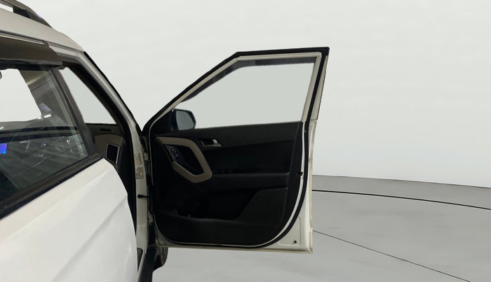 2016 Hyundai Creta SX PLUS 1.6 PETROL, Petrol, Manual, 1,05,447 km, RHS Front Door