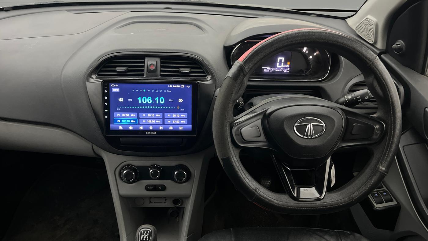 2020 Tata Tiago XE PETROL, Petrol, Manual, 35,532 km, Steering Wheel Close Up