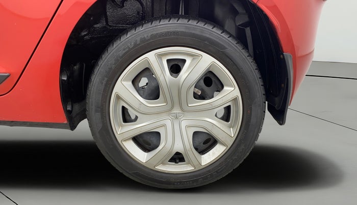 2021 Tata ALTROZ XT PETROL, Petrol, Manual, 35,953 km, Left Rear Wheel
