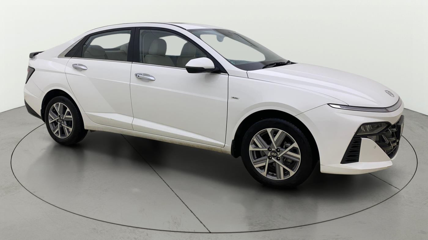 2025 Hyundai Verna SX(O) 1.5 MPI IVT , Petrol, Automatic, 10,850 km, Right Front Diagonal