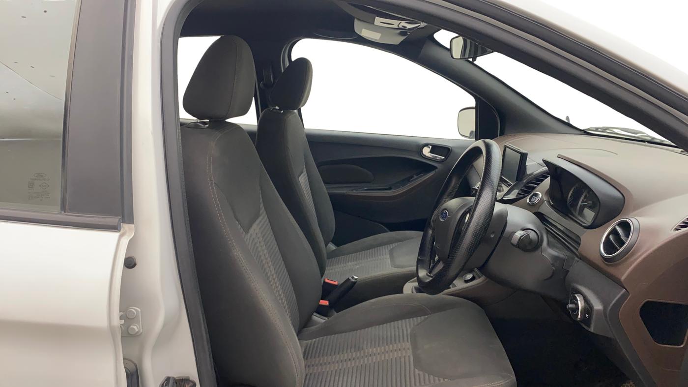 2018 Ford FREESTYLE TITANIUM 1.5 DIESEL, Diesel, Manual, 1,11,185 km, Right Side Front Door Cabin