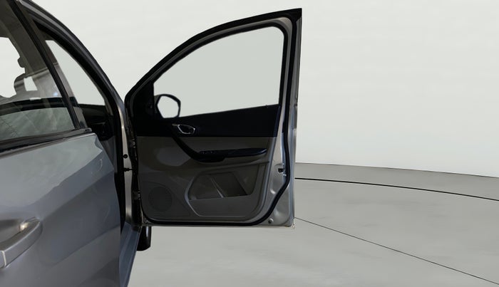 2016 Tata Tiago XZ PETROL, Petrol, Manual, 58,494 km, RHS Front Door