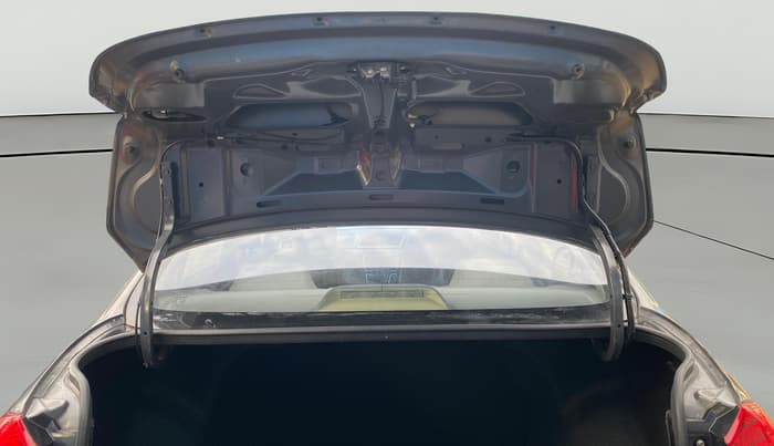 2017 Maruti Ciaz VXI+, Petrol, Manual, 1,17,029 km, Boot Door Open
