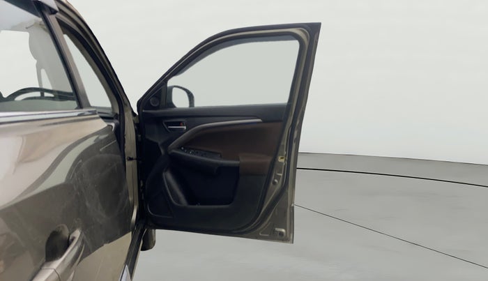 2023 Maruti BREZZA ZXI + SMART HYBRID, Petrol, Manual, 67,584 km, RHS Front Door