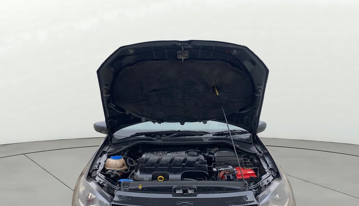 2018 Volkswagen Ameo HIGHLINE PLUS 1.5L AT 16 ALLOY, Diesel, Automatic, 1,09,788 km, Open Bonet