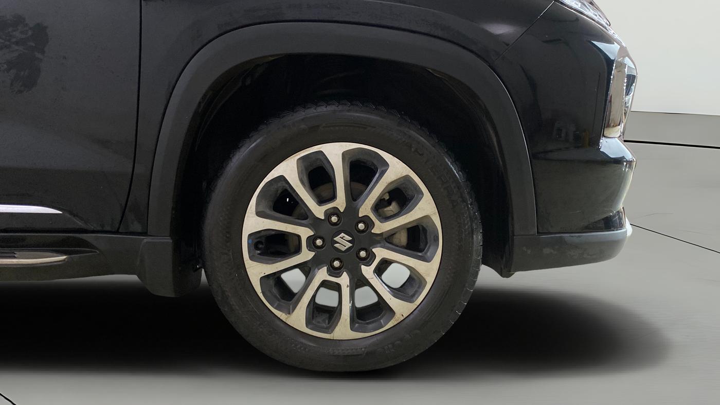 2023 Maruti Grand Vitara ALPHA SMART HYBRID AT, Petrol, Automatic, 61,229 km, Right Front Wheel