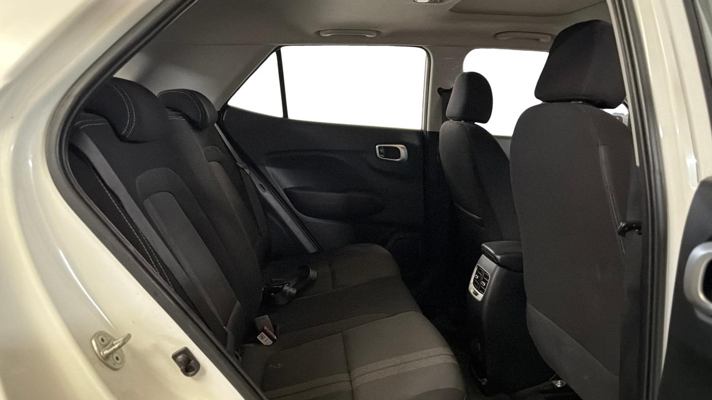2020 Hyundai VENUE SX 1.0 TURBO IMT, Petrol, Manual, 65,015 km, Right Side Rear Door Cabin