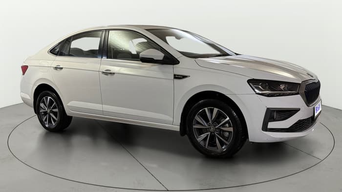 2024 Skoda SLAVIA STYLE 1.5L TSI DSG, Petrol, Automatic, 16,803 km, Right Front Diagonal