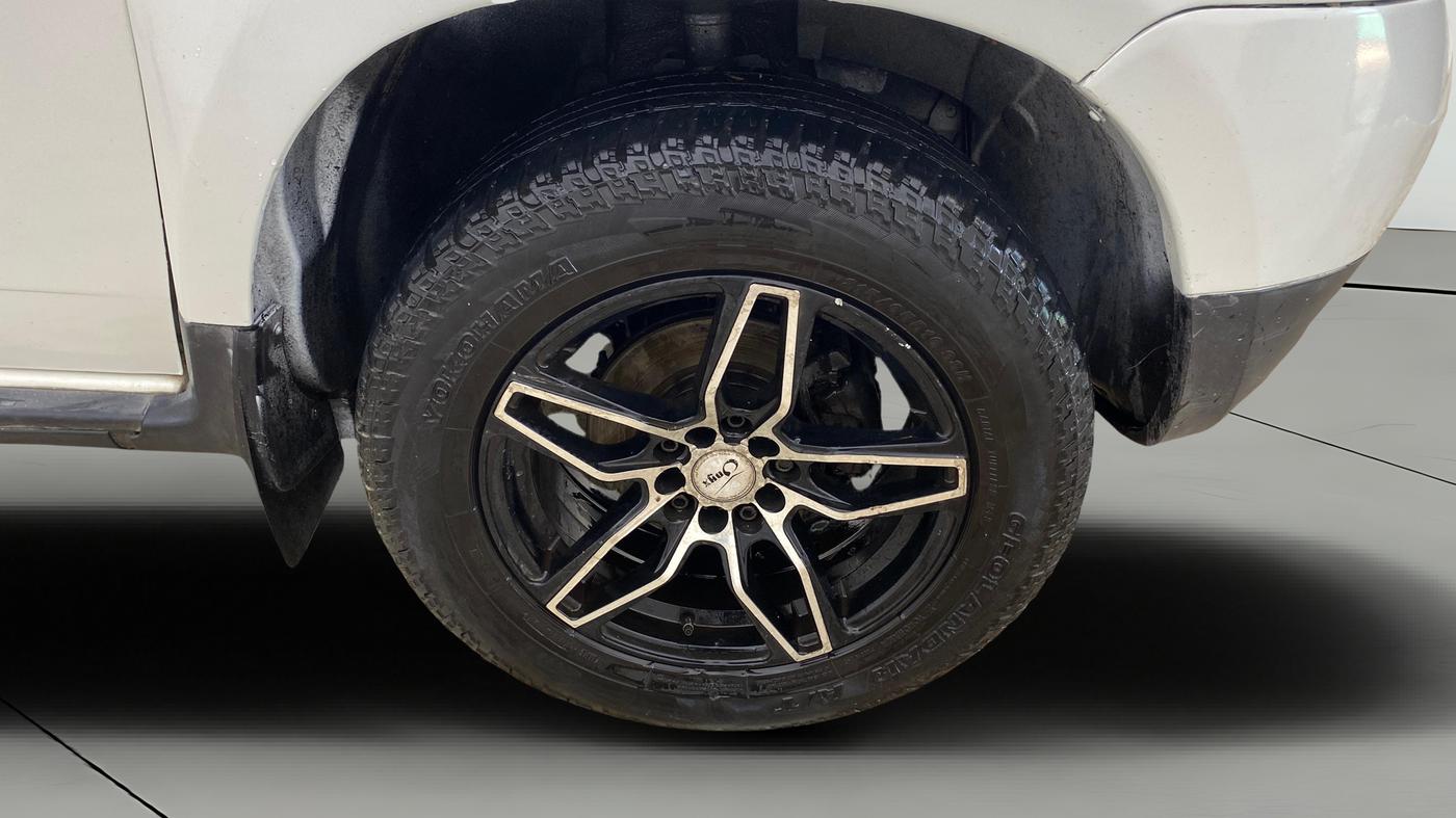 2013 Renault Duster 85 PS RXL DIESEL, Diesel, Manual, 92,584 km, Right Front Wheel