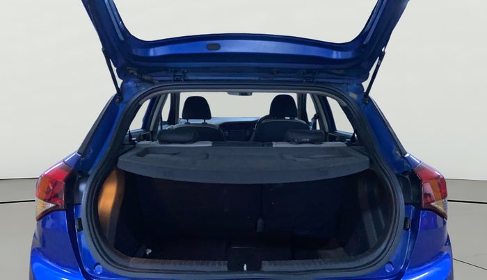 2016 Hyundai Elite i20 ASTA 1.4 CRDI (O), Diesel, Manual, 1,32,949 km, Boot Open Zoomed View