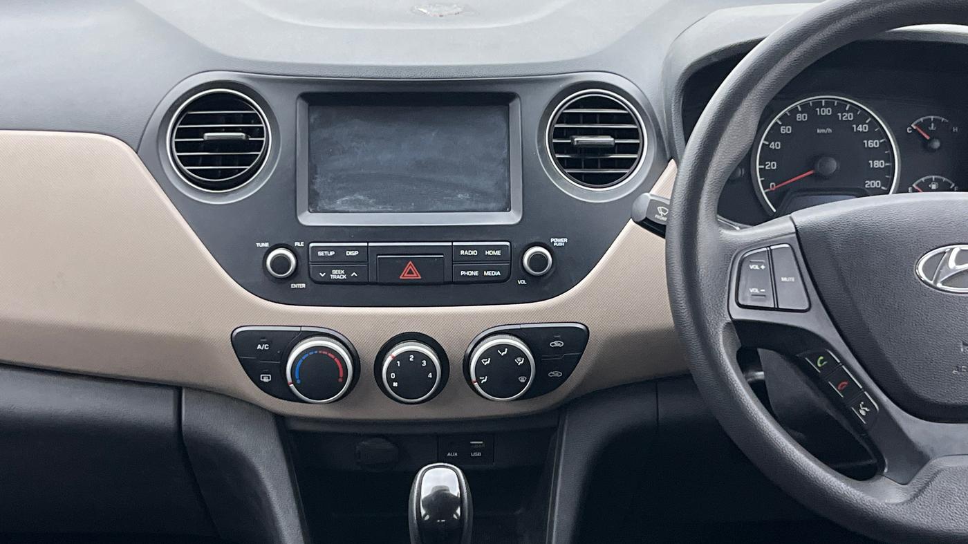 2019 Hyundai Grand i10 SPORTZ AT 1.2 KAPPA VTVT, Petrol, Automatic, 63,032 km, Air Conditioner