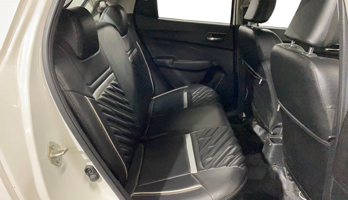 2023 Maruti Swift VXI, Petrol, Manual, 17,221 km, Right Side Rear Door Cabin