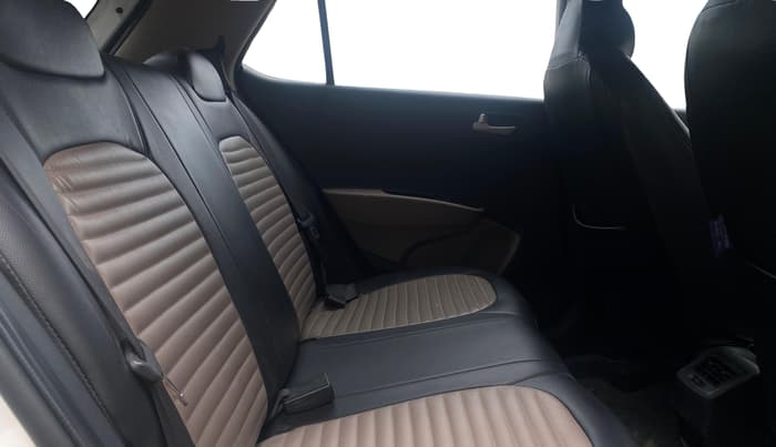 2015 Hyundai Grand i10 SPORTZ 1.2 KAPPA VTVT, Petrol, Manual, 60,718 km, Right Side Rear Door Cabin