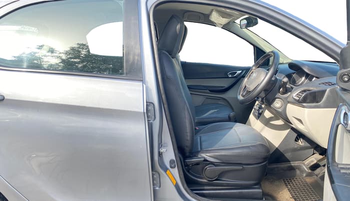 2018 Tata Tiago XZ PETROL, Petrol, Manual, 57,194 km, Right Side Front Door Cabin