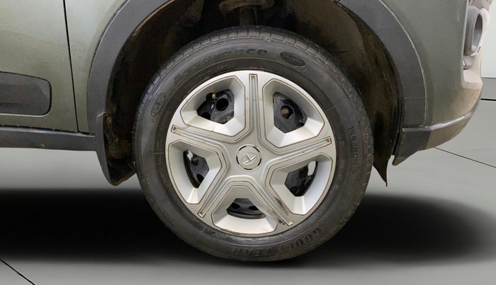 2022 Tata NEXON XM SUNROOF PETROL, Petrol, Manual, 63,215 km, Right Front Wheel