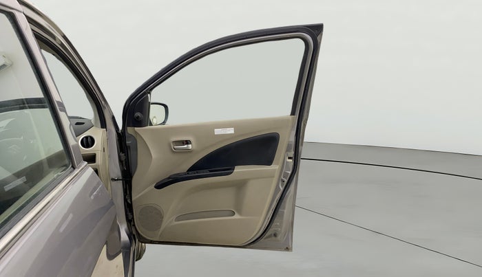 2016 Maruti Celerio VXI AMT, Petrol, Automatic, 68,068 km, RHS Front Door