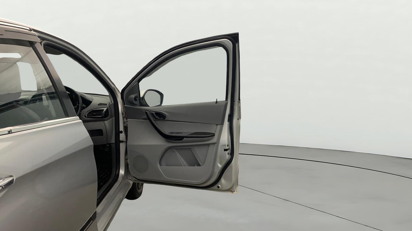 2021 Tata TIGOR XZ PETROL, Petrol, Manual, 76,410 km, RHS Front Door