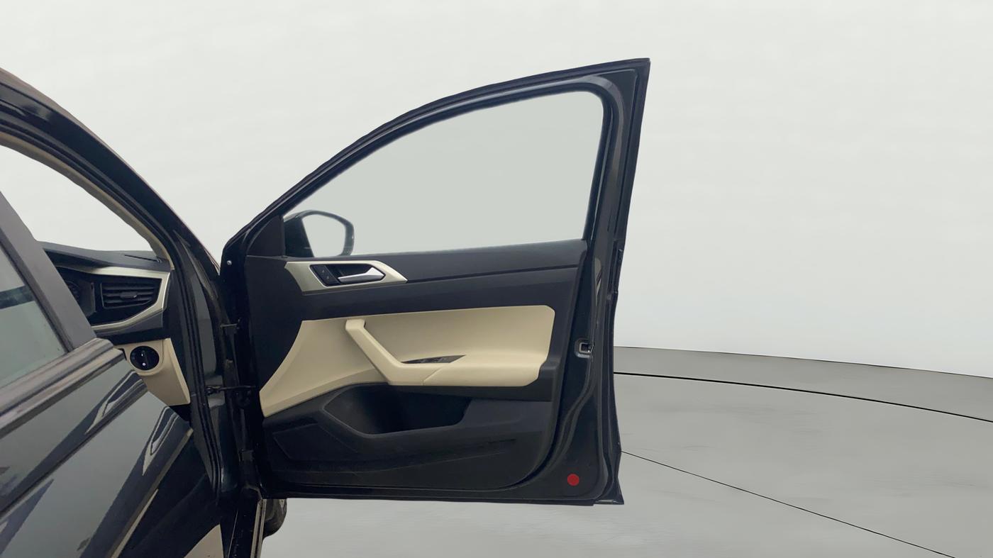 2024 Volkswagen VIRTUS HIGHLINE TSI 1.0 AT, Petrol, Automatic, 15,985 km, RHS Front Door