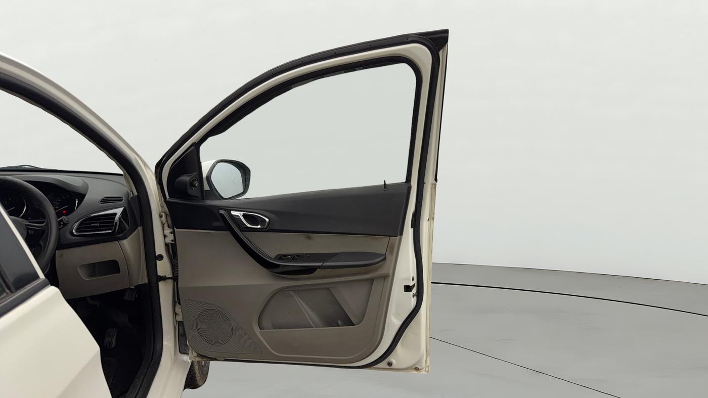 2019 Tata Tiago XZ PLUS PETROL, Petrol, Manual, 73,697 km, RHS Front Door
