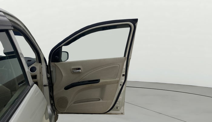 2018 Maruti Celerio VXI CNG, CNG, Manual, 72,550 km, RHS Front Door