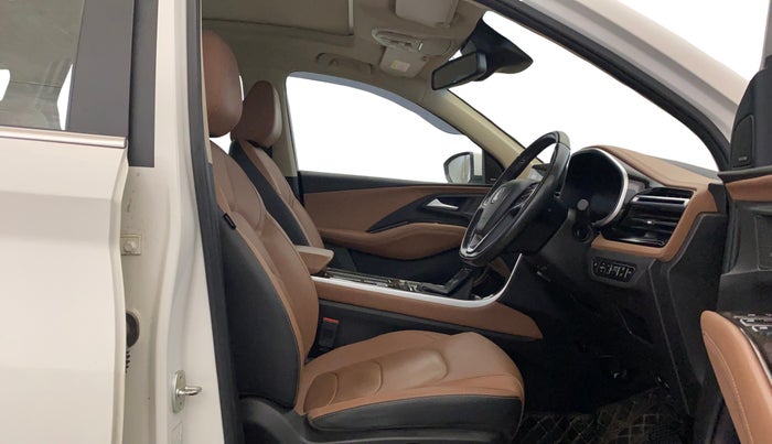 2023 MG HECTOR PLUS SAVVY PRO 1.5 TURBO CVT 7 STR, Petrol, Automatic, 59,794 km, Right Side Front Door Cabin