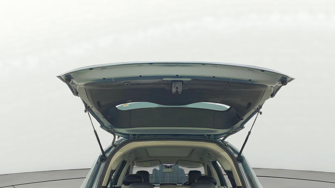 2021 Tata Safari XTA PLUS, Diesel, Automatic, 95,439 km, Boot Door Open