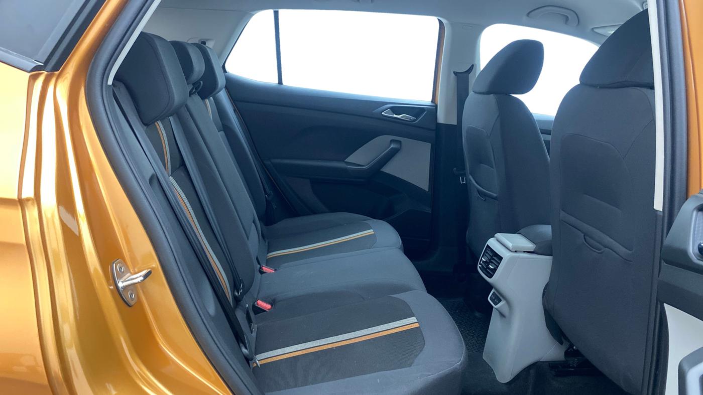 2023 Skoda KUSHAQ AMBITION 1.0L TSI AT, Petrol, Automatic, 15,555 km, Right Side Rear Door Cabin