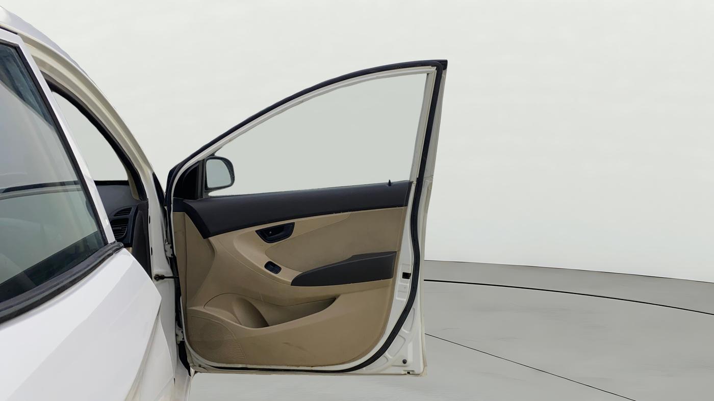 2015 Hyundai Eon ERA +, Petrol, Manual, 1,18,621 km, RHS Front Door