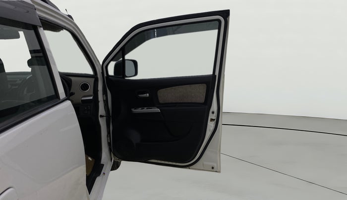 2016 Maruti Wagon R 1.0 VXI, CNG, Manual, 56,424 km, RHS Front Door