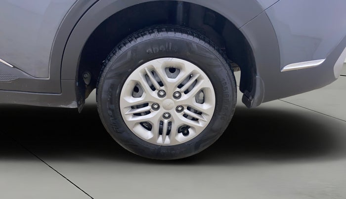 2022 KIA CARENS PRESTIGE 1.5 PETROL 7 STR, Petrol, Manual, 7,566 km, Left Rear Wheel