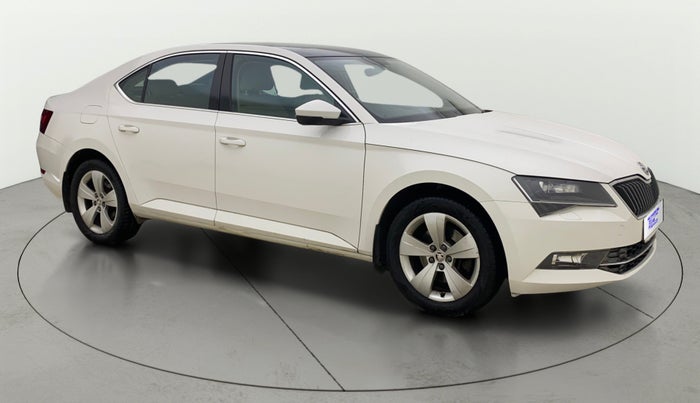 2018 Skoda Superb STYLE 1.8 TSI AT, Petrol, Automatic, 65,647 km, Right Front Diagonal