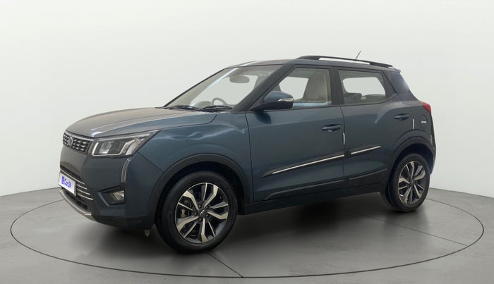 2021 Mahindra XUV300 W8 (O) 1.5 DIESEL, Diesel, Manual, 46,056 km, Left Front Diagonal
