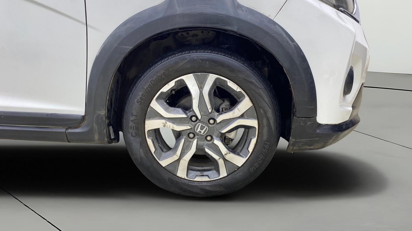 2018 Honda WR-V 1.5L I-DTEC VX MT, Diesel, Manual, 1,20,365 km, Right Front Wheel