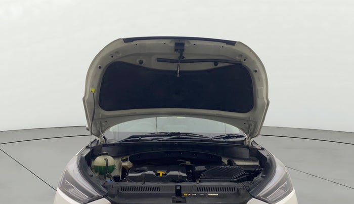 2020 Hyundai Tucson GLS 2WD AT PETROL, Petrol, Automatic, 28,663 km, Open Bonet