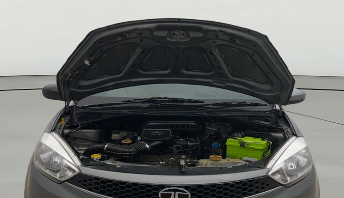 2018 Tata Tiago XM PETROL, CNG, Manual, 73,667 km, Open Bonet
