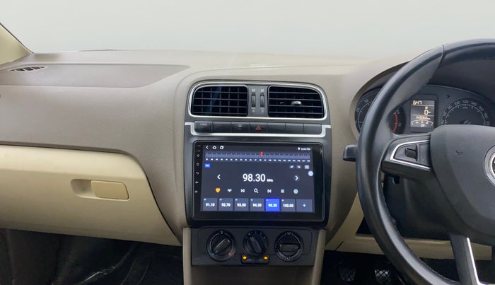 2015 Skoda Rapid AMBITION 1.6 MPI MT, Petrol, Manual, 1,43,066 km, Air Conditioner