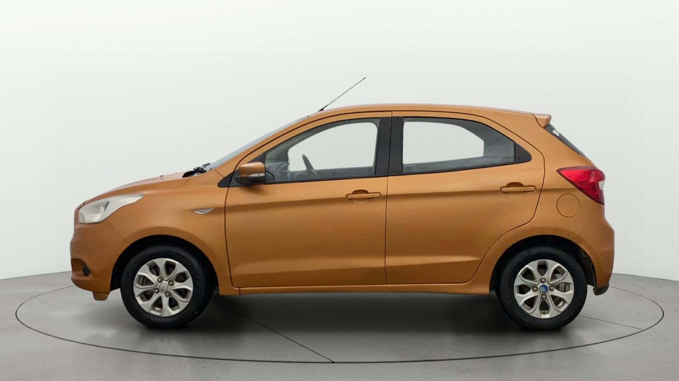 2015 Ford New Figo TITANIUM 1.2 PETROL MT, Petrol, Manual, 1,07,446 km, Left Side