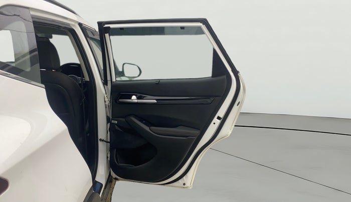 2022 KIA SELTOS GTX PLUS 1.4, Petrol, Manual, 21,865 km, RHS Rear Door