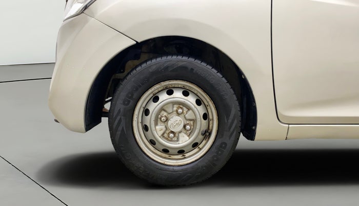 2013 Hyundai Eon ERA +, Petrol, Manual, 87,265 km, Left Front Wheel