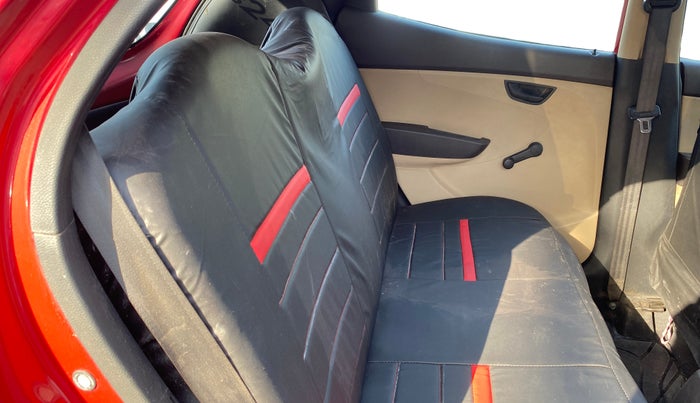 2016 Hyundai Eon ERA +, Petrol, Manual, 1,11,902 km, Right Side Rear Door Cabin