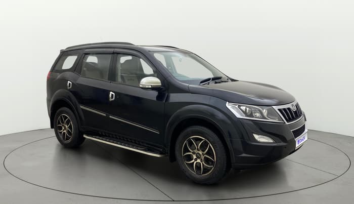 2017 Mahindra XUV500 W6, Diesel, Manual, 56,435 km, Right Front Diagonal