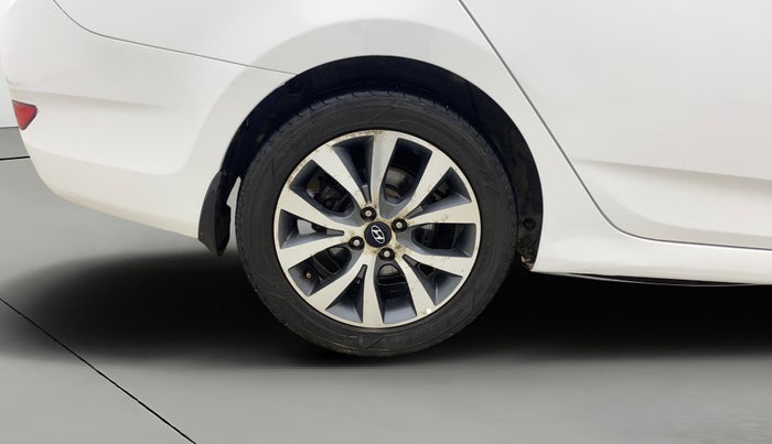 2014 Hyundai Verna FLUIDIC 1.4 CRDI CX, Diesel, Manual, 1,42,148 km, Right Rear Wheel