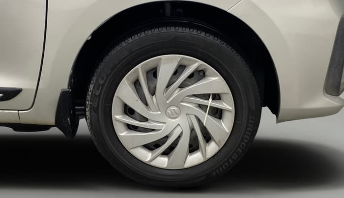 2020 Maruti Ertiga VXI AT SHVS, Petrol, Automatic, 76,014 km, Right Front Wheel