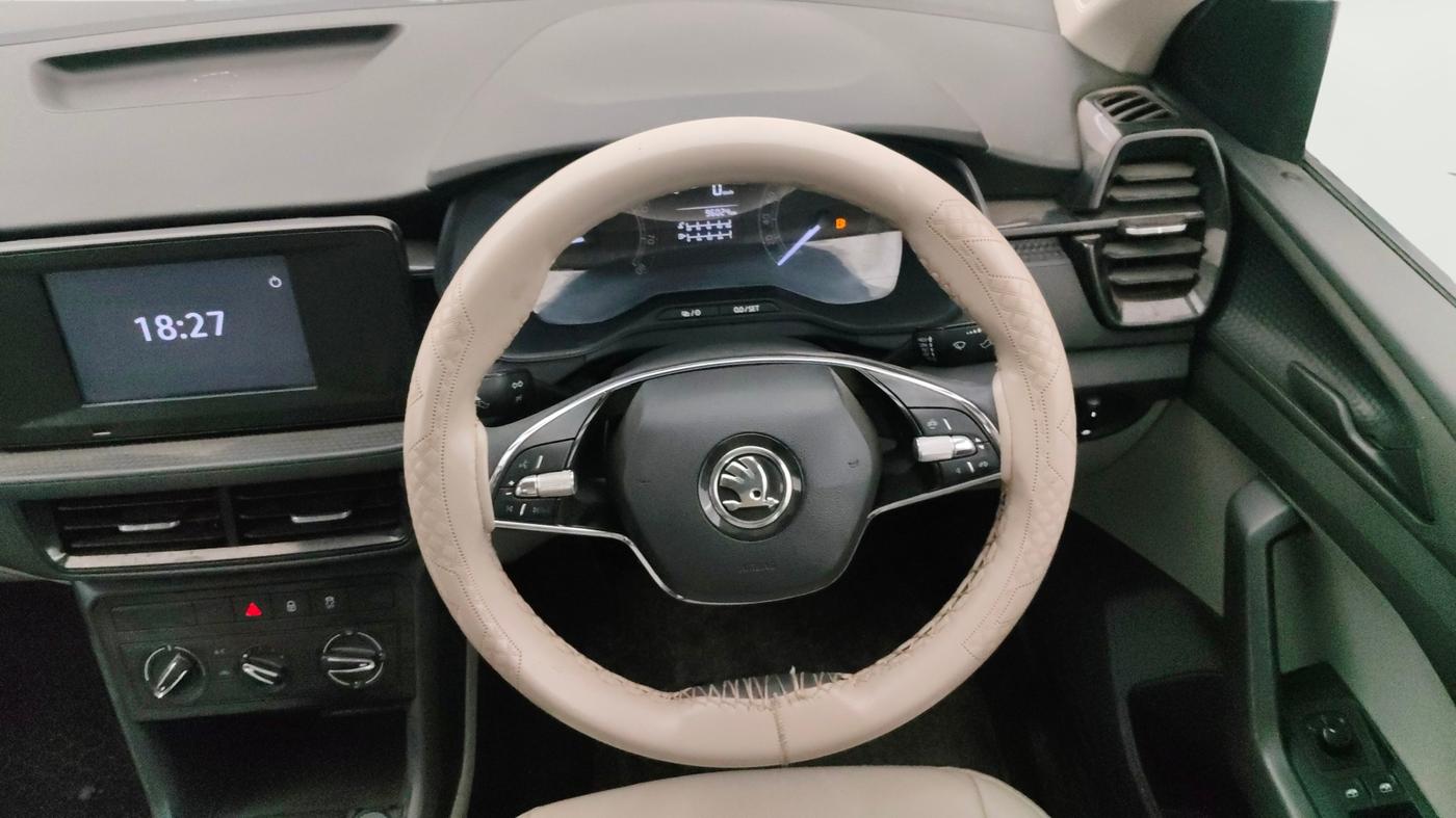 2022 Skoda KUSHAQ ACTIVE 1.0L TSI MT, Petrol, Manual, 96,069 km, Steering Wheel Close Up