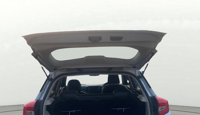 2022 Mahindra XUV300 W4 1.2 PETROL, Petrol, Manual, 23,259 km, Boot Door Open