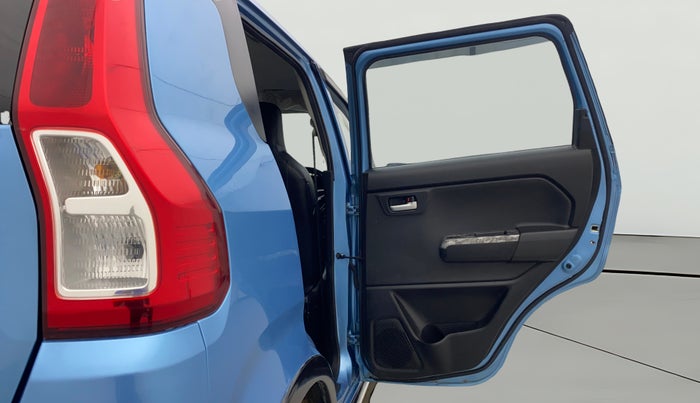 2022 Maruti New Wagon-R VXI 1.0, CNG, Manual, 70,104 km, RHS Rear Door
