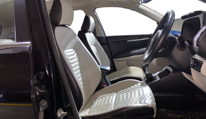 2021 KIA SONET HTX PLUS 1.0 IMT, Petrol, Manual, 62,859 km, Right Side Front Door Cabin